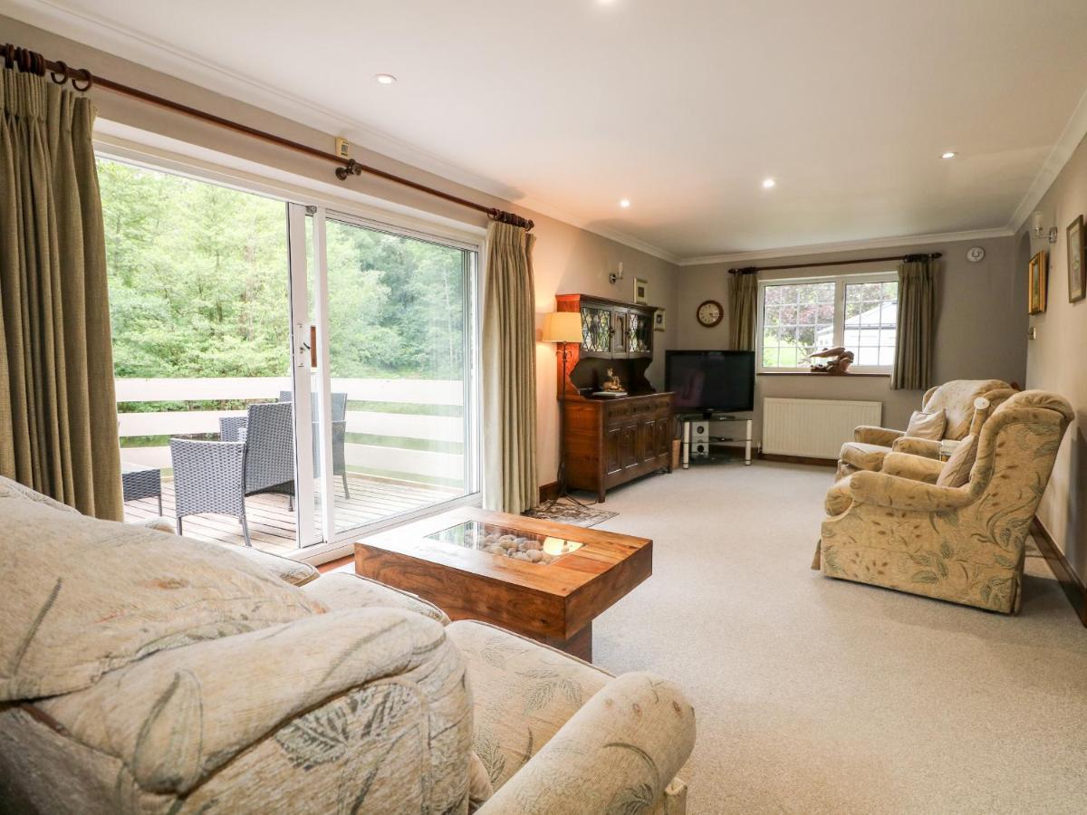 Miswells Cottages - Lake View Turners Hill Exterior photo